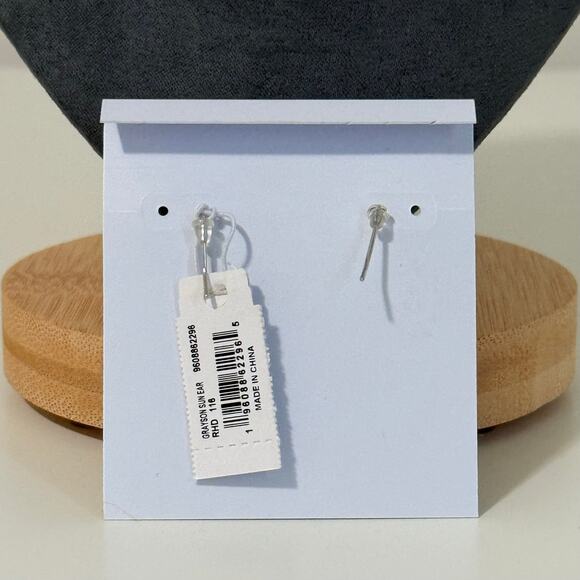 New Kendra Scott Grayson Silver Sunburst Earrings in Iridescent Opalite Illusion - Picture 4 of 4